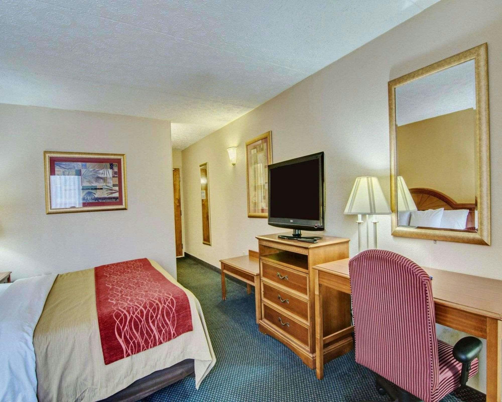 Hotel Quality Inn Near Martinsville Speedway photo 3