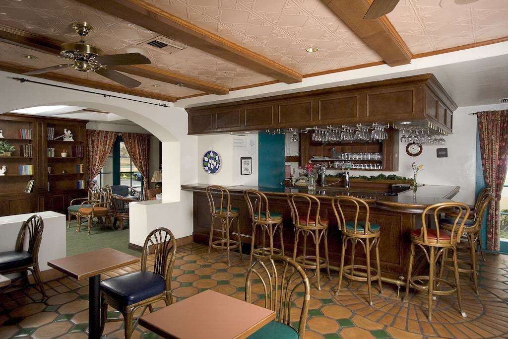 Hotel Oxford Suites Pismo Beach photo 3