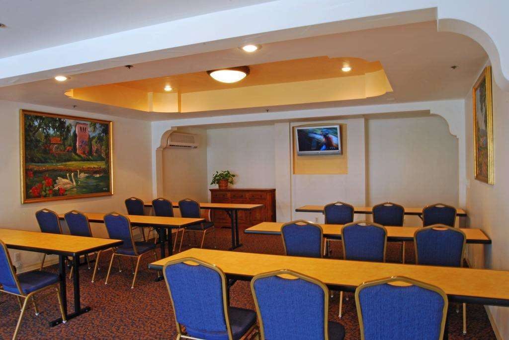 Hotel Oxford Suites Pismo Beach photo 4