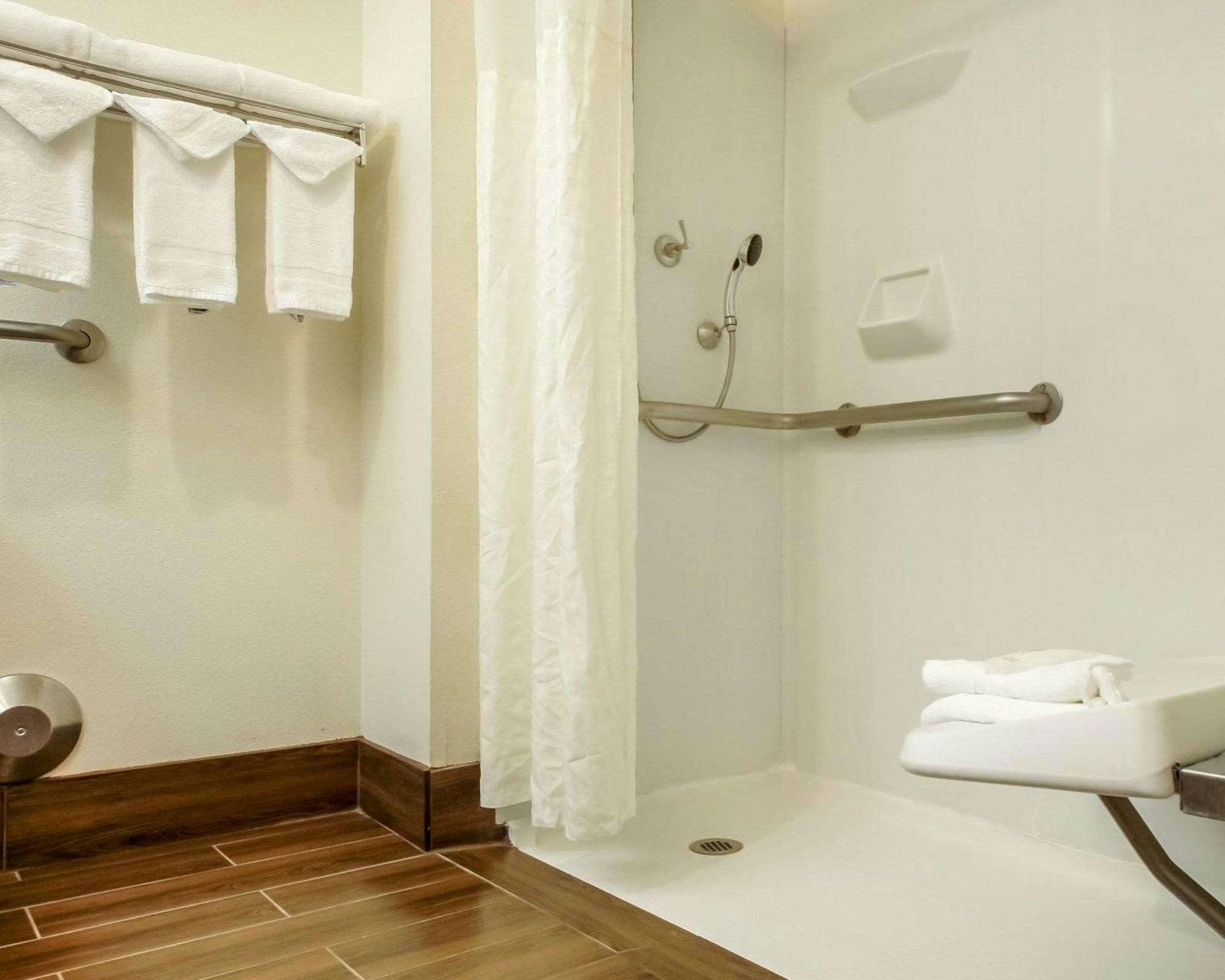 Hotel Comfort Inn Troutdale-Portland East photo 5