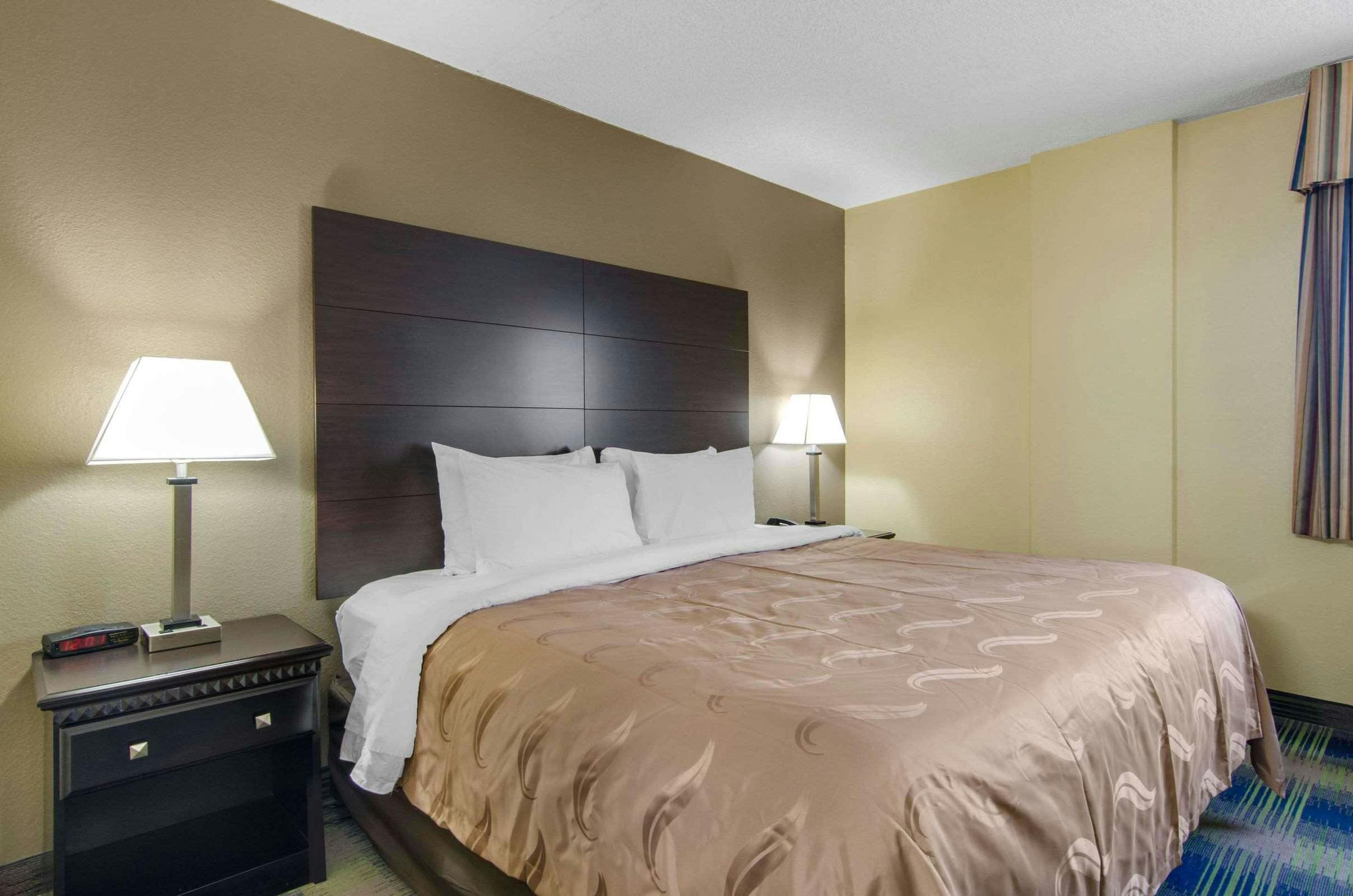 Hotel Quality Inn Merriam Kansas City photo 1