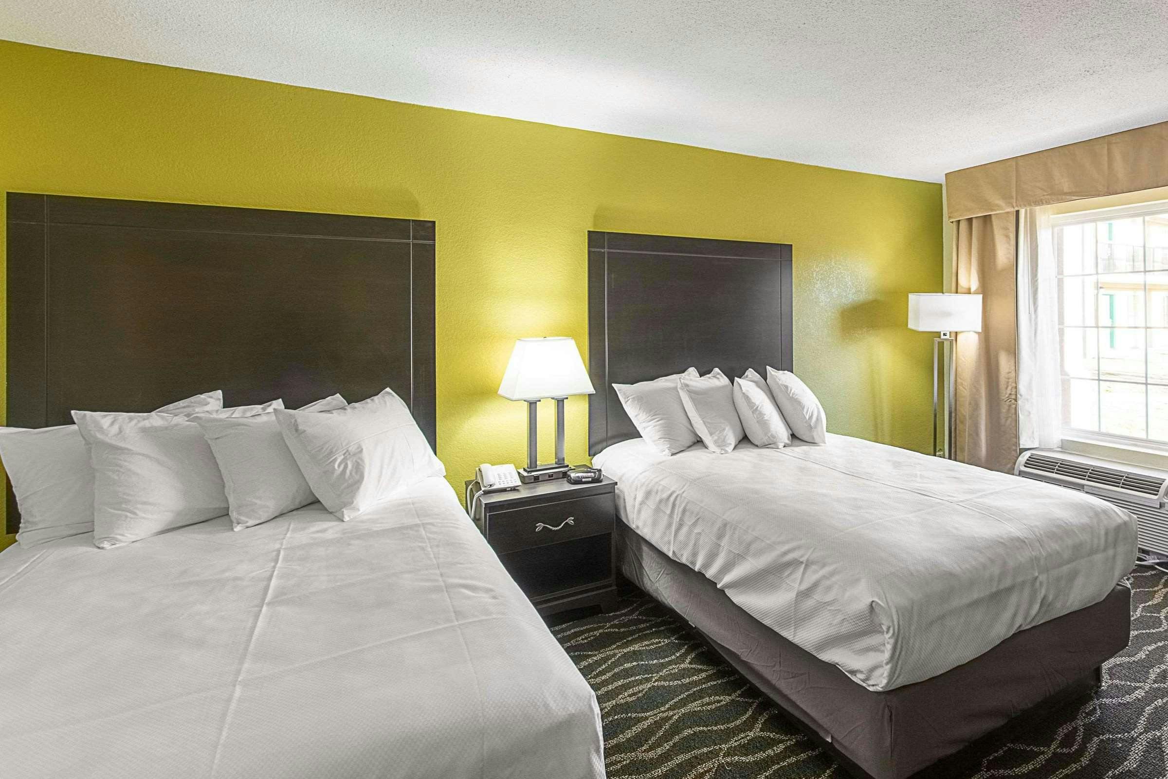 Hotel Clarion Inn Columbia Airport photo 3