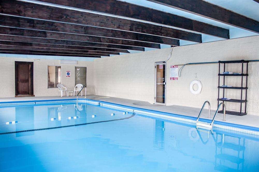 Rodeway Inn & Suites Ontario