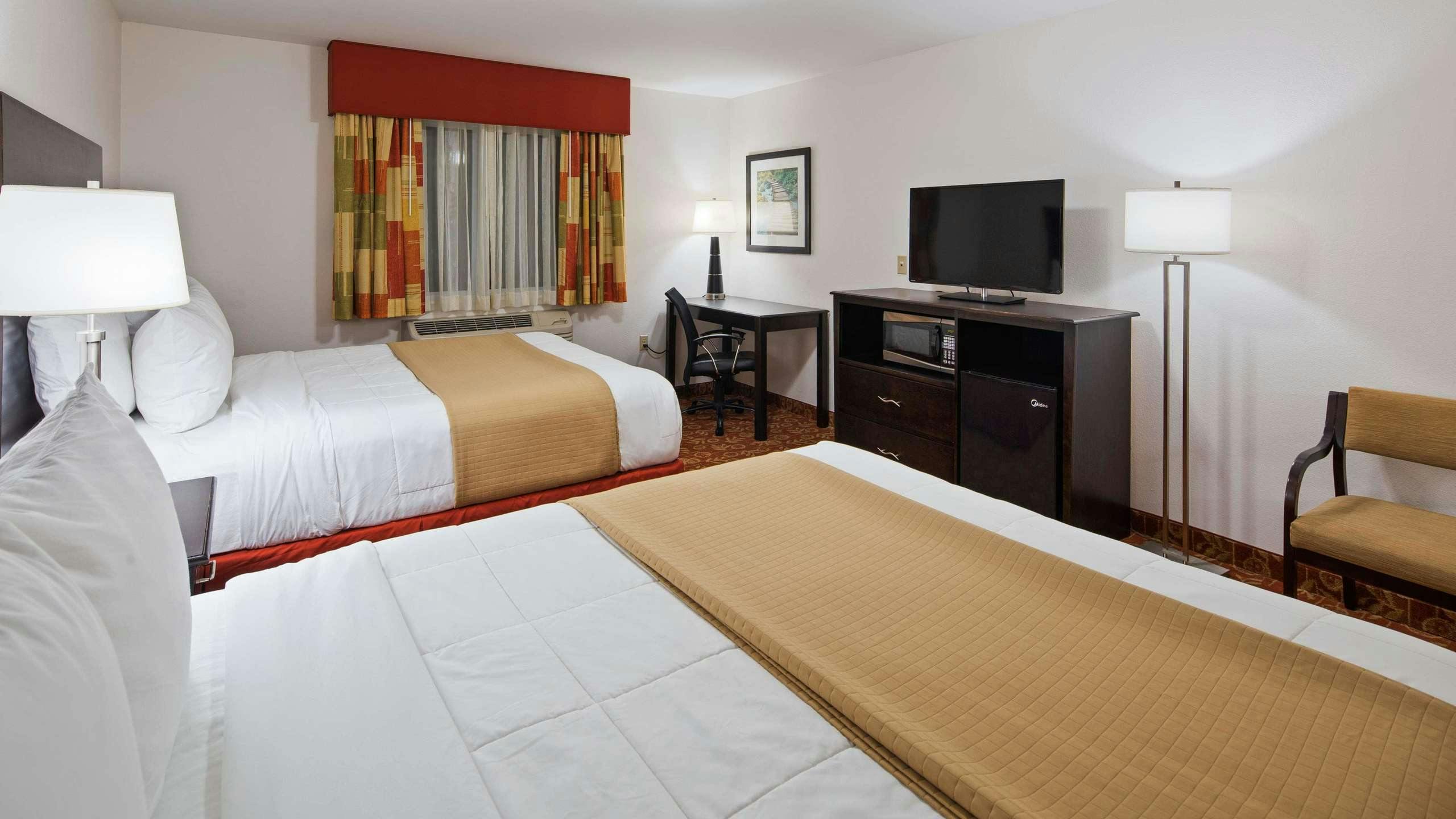 Hotel SureStay Hotel by Best Western Whittington Rend Lake photo 1