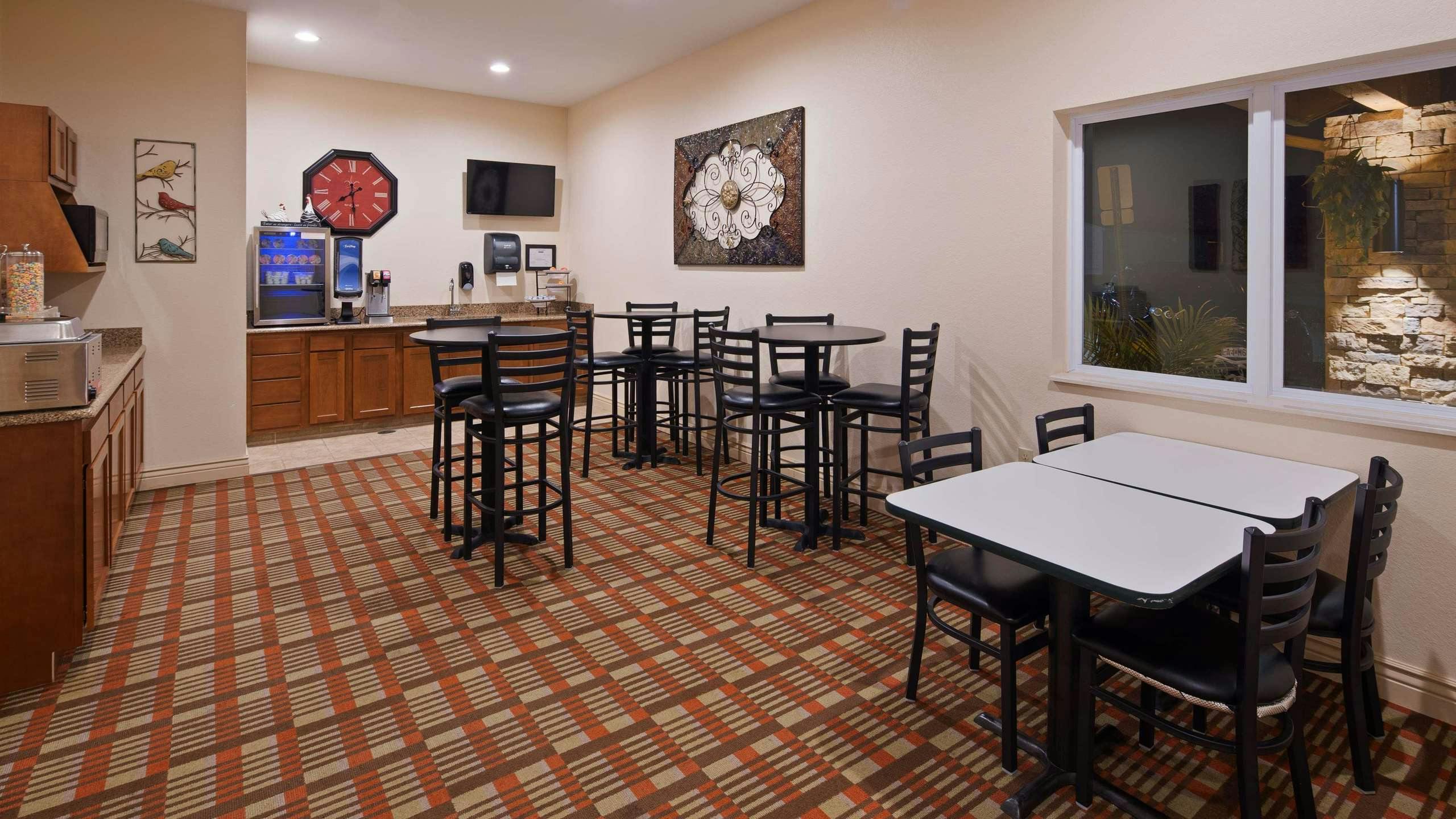 Hotel SureStay Hotel by Best Western Whittington Rend Lake photo 4