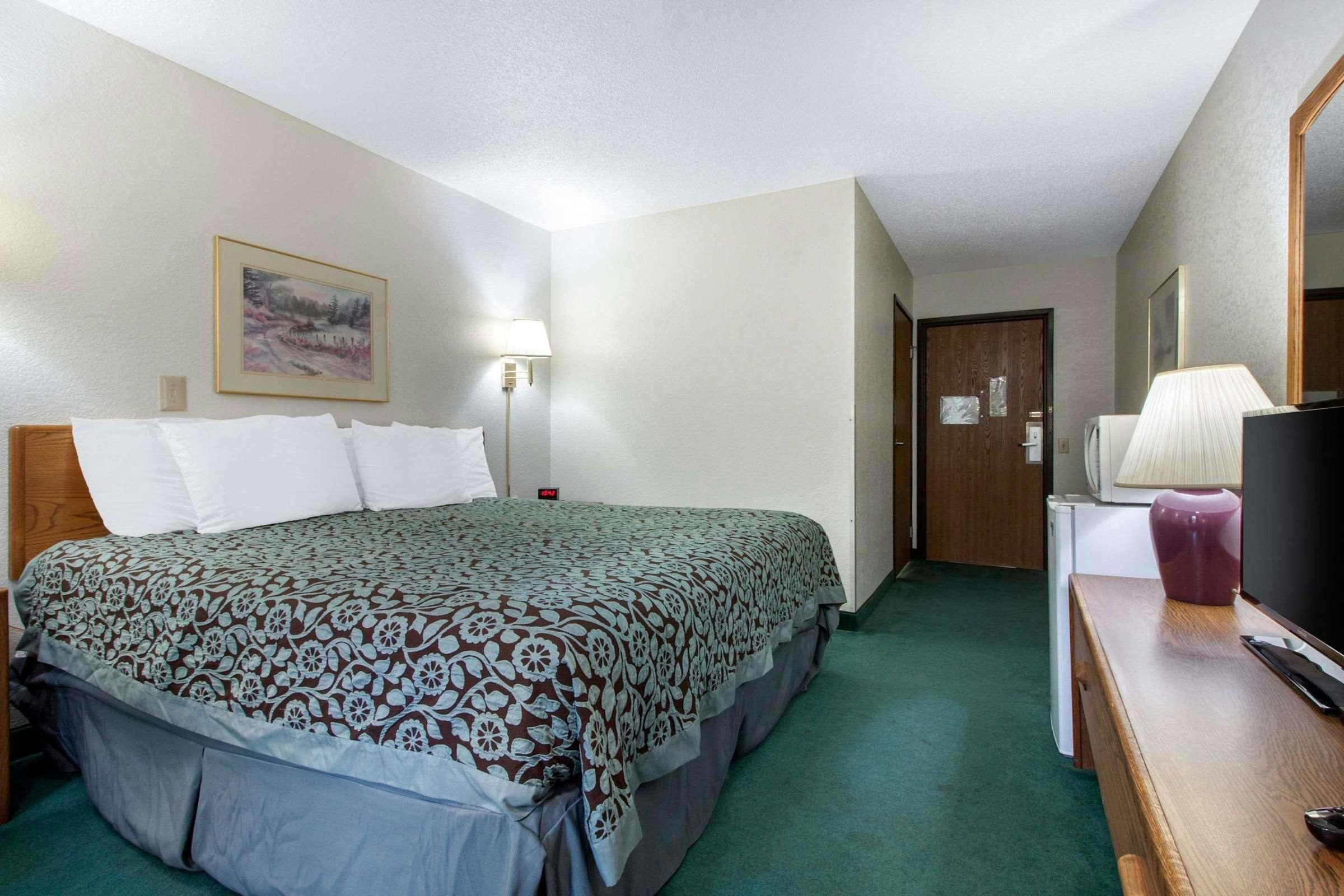Hotel Econo Lodge Oacoma - Chamberlain West photo 4