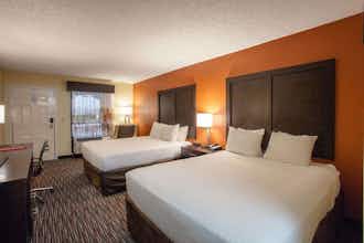 Hotel Clarion Pointe Biltmore Village photo 3