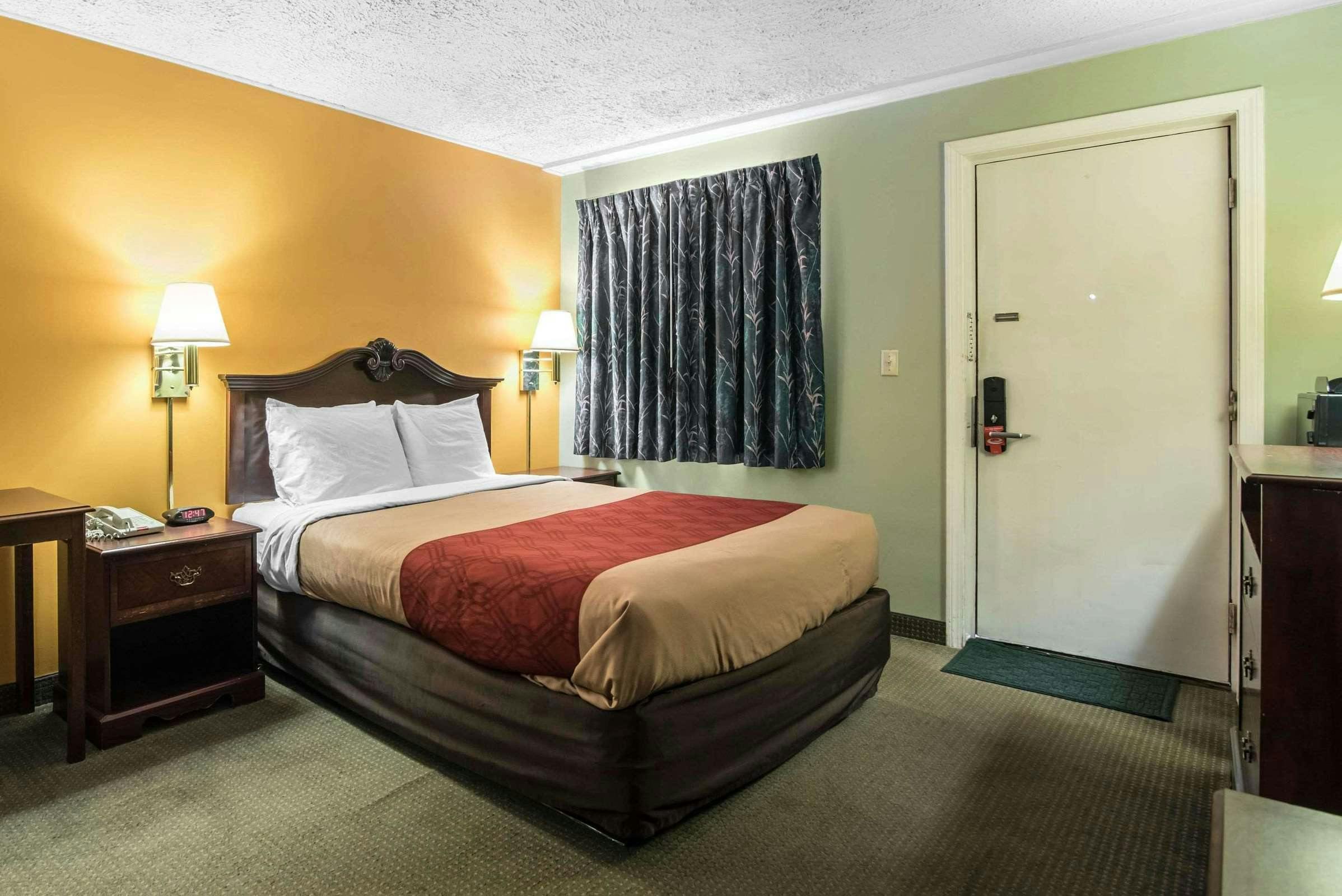 Hotel Econo Lodge Brattleboro South photo 2