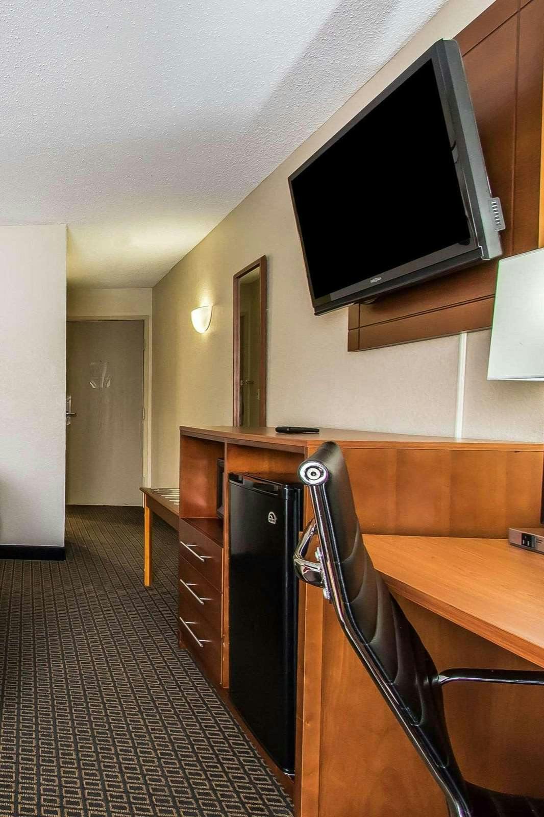 Hotel SureStay Plus by Best Western Mobile I-65 photo 4