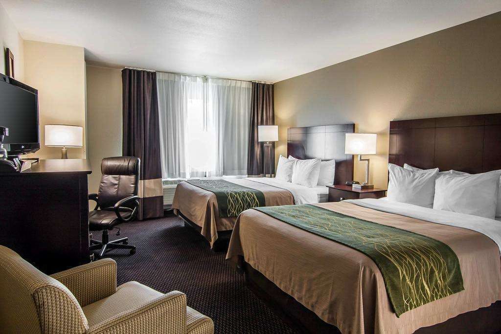 Hotel Country Inn & Suites by Radisson, Bend, OR photo 2