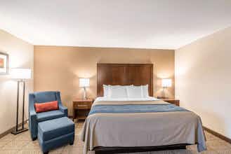 Hotel Comfort Inn Concord South End photo 1