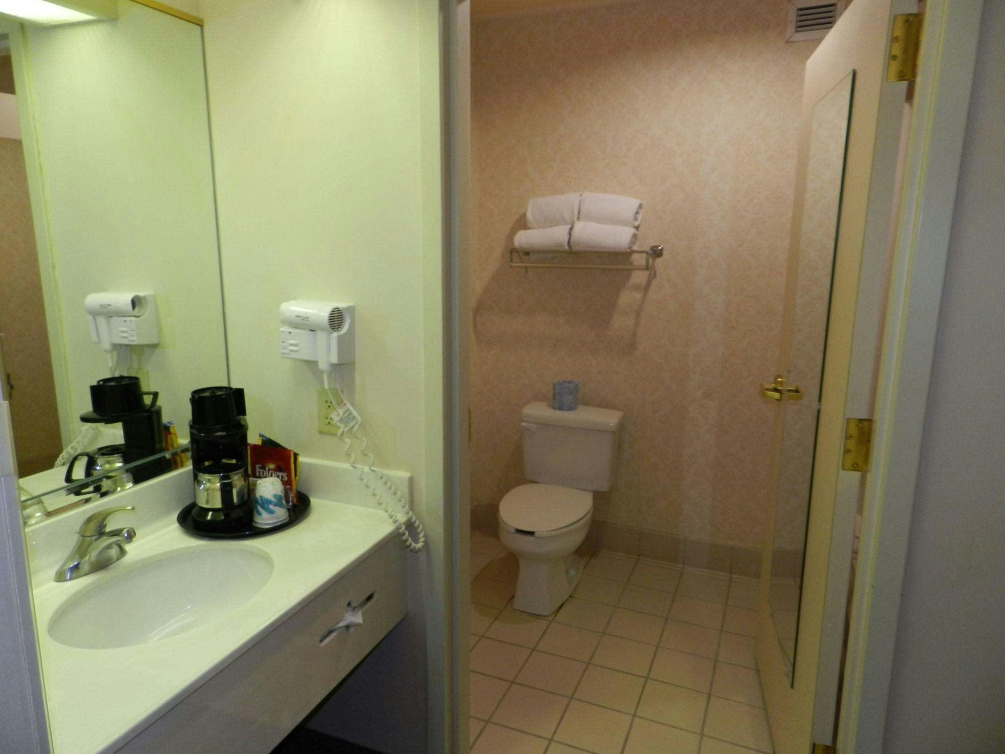 Hotel Spark by Hilton Amarillo East photo 5