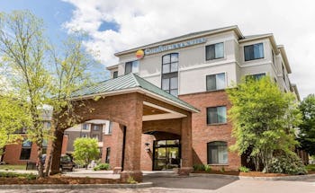 Comfort Inn & Suites South Burlington near University