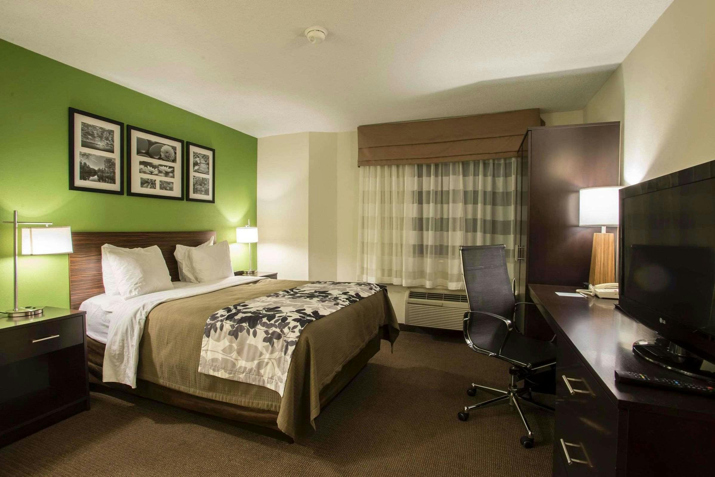 Hotel Sleep Inn Manchester Airport photo 4