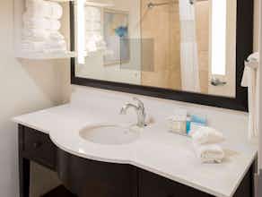 Hotel Hampton Inn & Suites Charlotte/South Park at Phillips Place photo 4