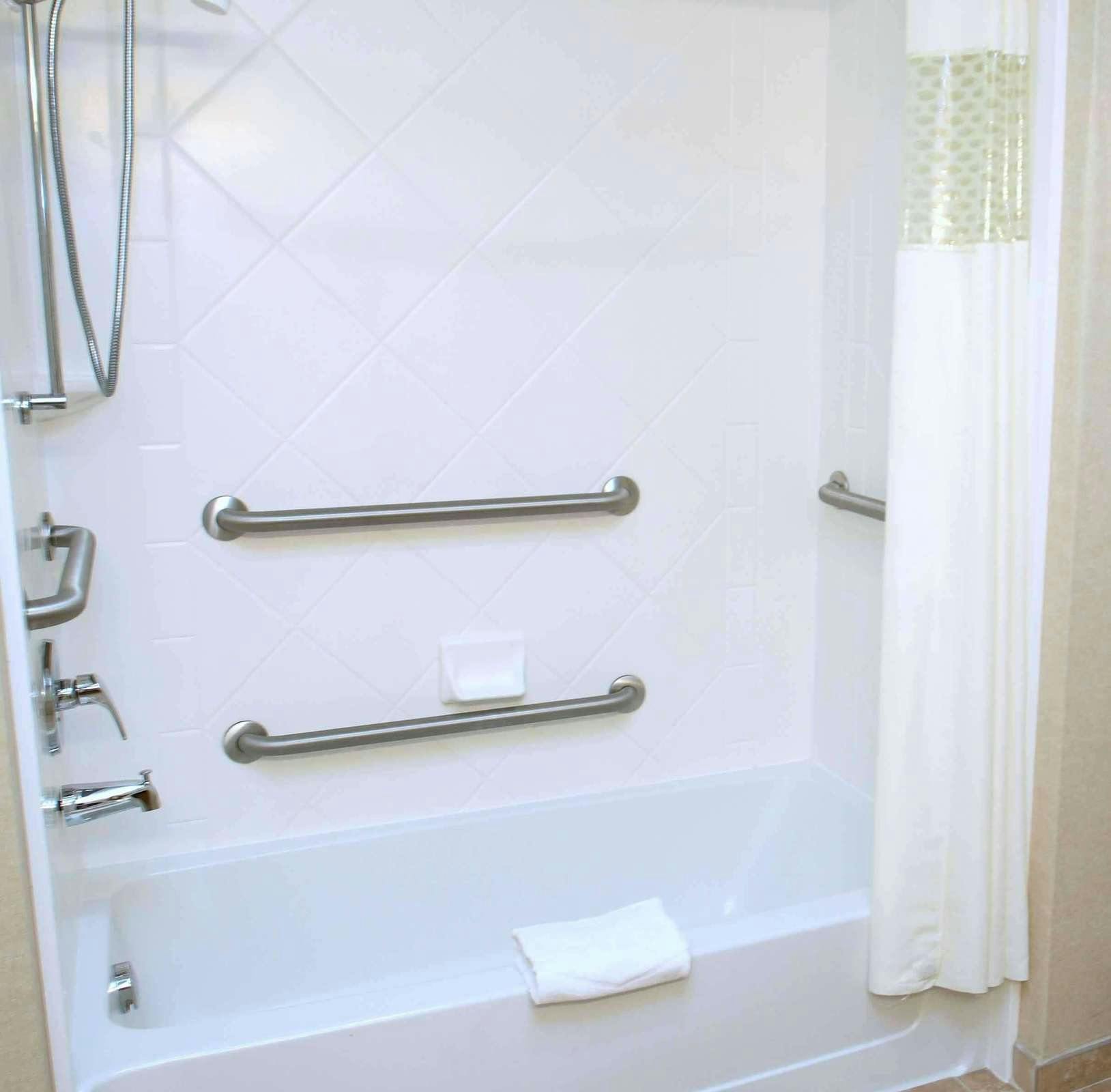 Hotel Hampton Inn & Suites Chesapeake-Square Mall photo 5