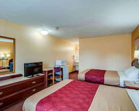 Hotel Econo Lodge Near Bluefield College photo 2