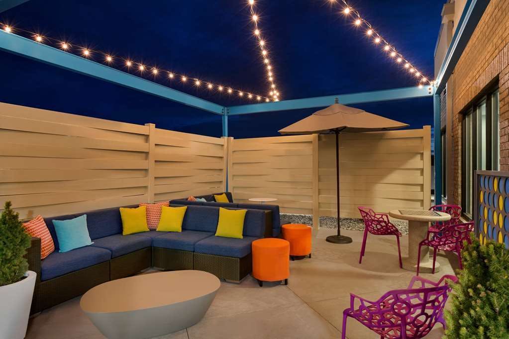 Hotel Tru by Hilton Cheyenne WY photo 2