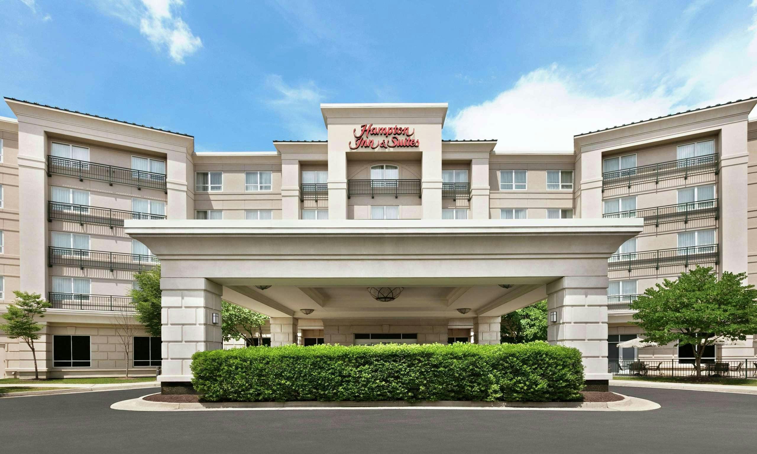 Hampton Inn & Suites Washington-Dulles International Airport