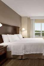Hotel Hampton Inn & Suites Washington-Dulles International Airport photo 1