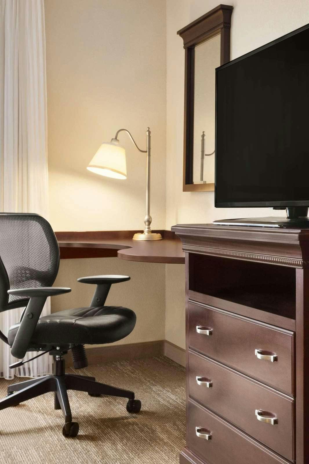 Hotel Hampton Inn & Suites Washington-Dulles International Airport photo 3