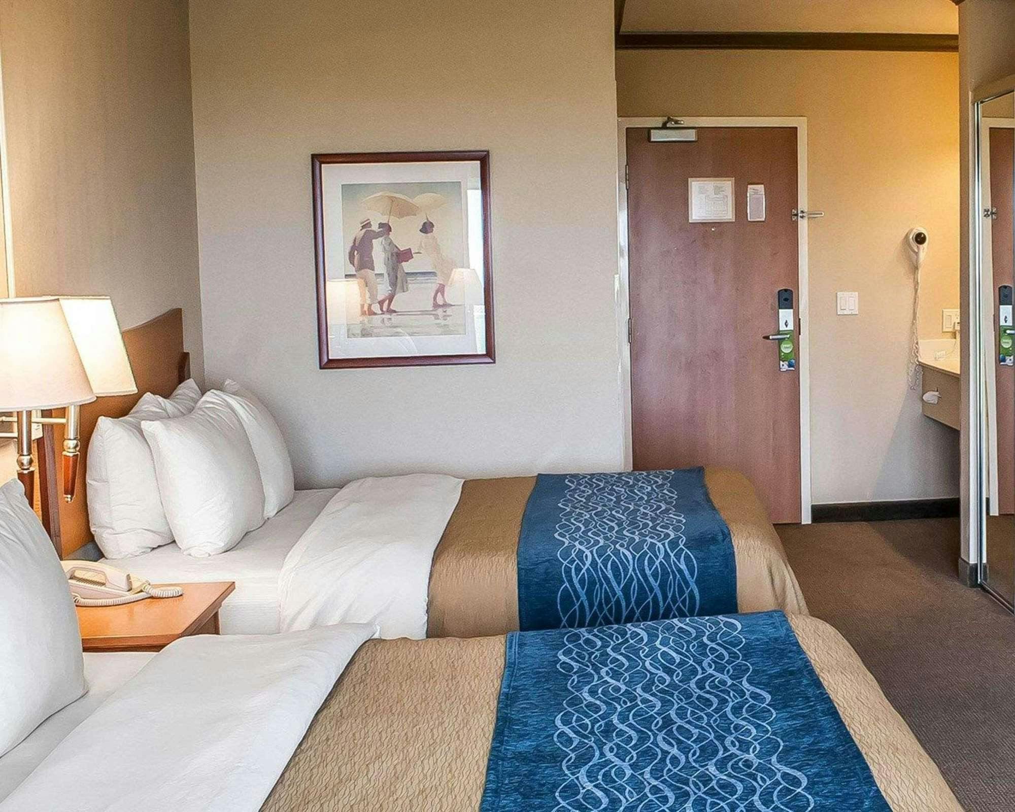 Hotel Comfort Inn & Suites Ocean Shores photo 2