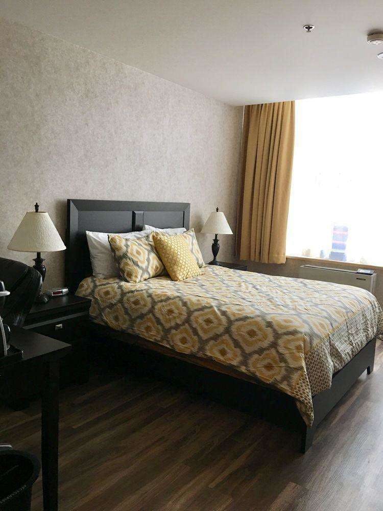 Hotel Lonsdale Quay Hotel photo 2