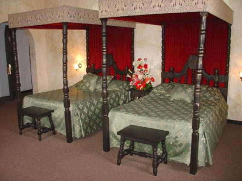 Hotel Castillo Santa Cecilia photo 2