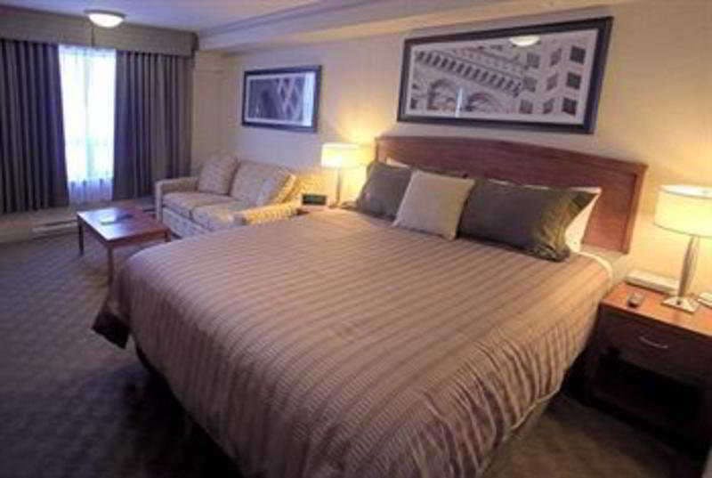 Hotel Sandman Hotel & Suites Winnipeg Airport photo 4