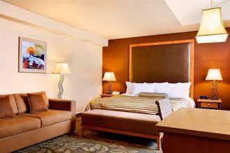 Hotel Poco Inn and Suites Hotel and Conference Centre photo 1