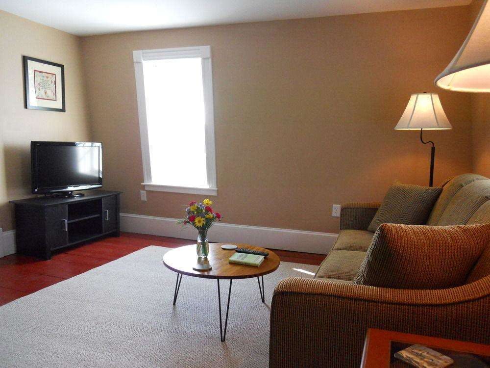 Hotel The Ballard House Inn photo 2