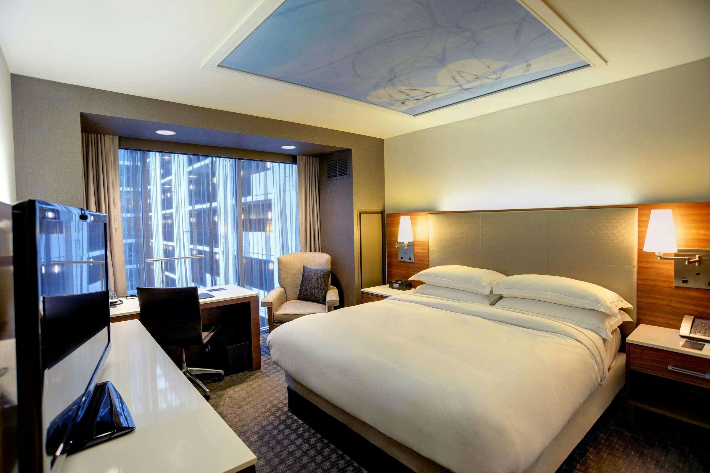 Hotel Hilton Columbus Downtown photo 1