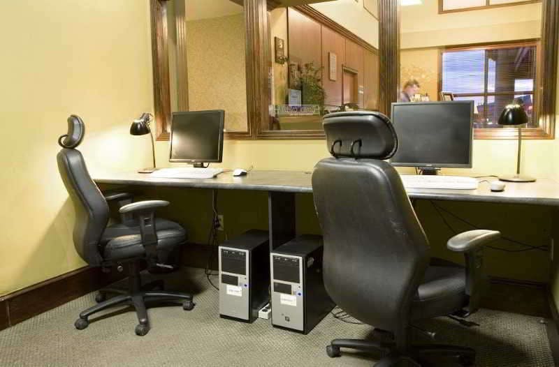 Hotel Sandman Hotel Saskatoon photo 1