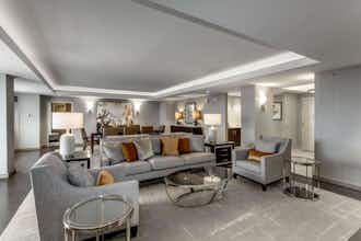 Hotel Hilton Columbus at Easton photo 2