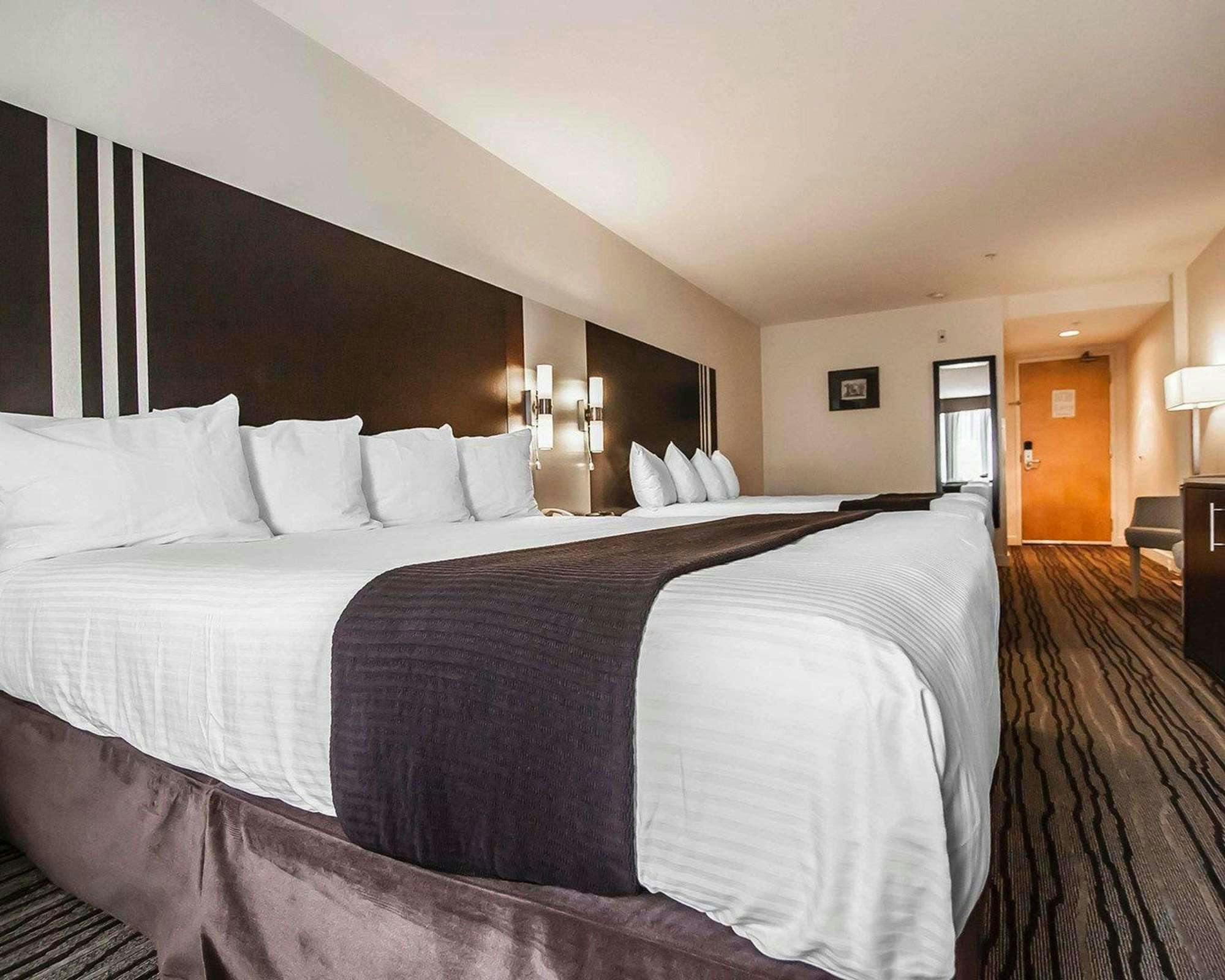 Hotel Comfort Hotel Vancouver Airport photo 2