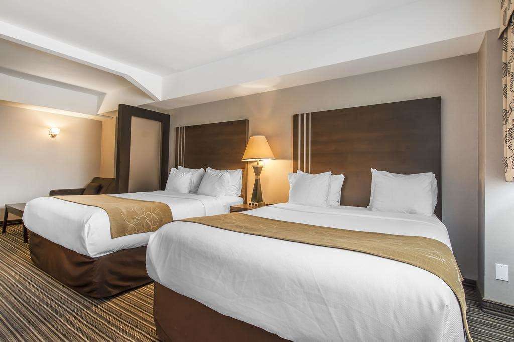 Hotel Comfort Suites Downtown Montreal photo 2