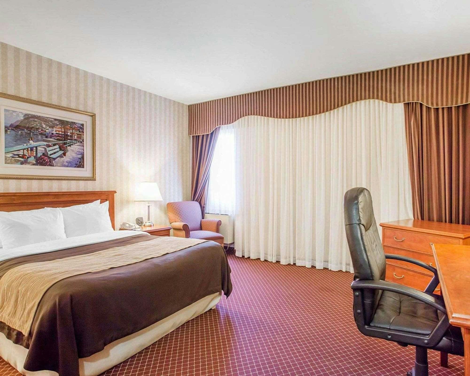 Hotel Quality Inn Toronto Airport photo 5