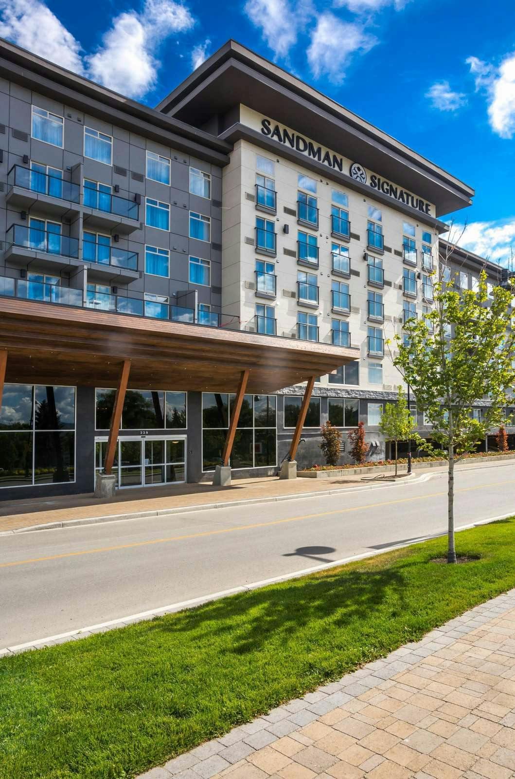 Sandman Signature Kamloops Hotel