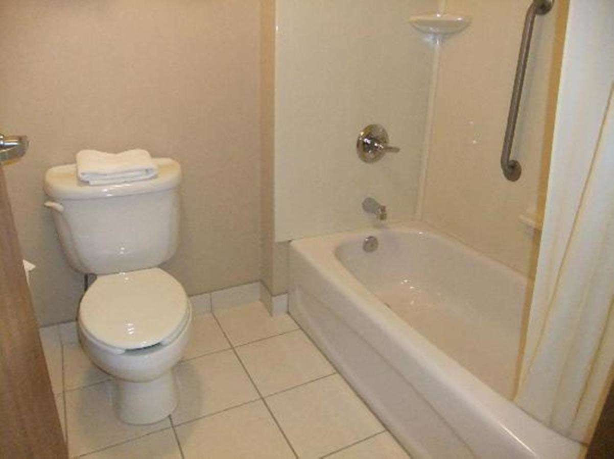 Hotel Humphry Inn & Suites photo 3