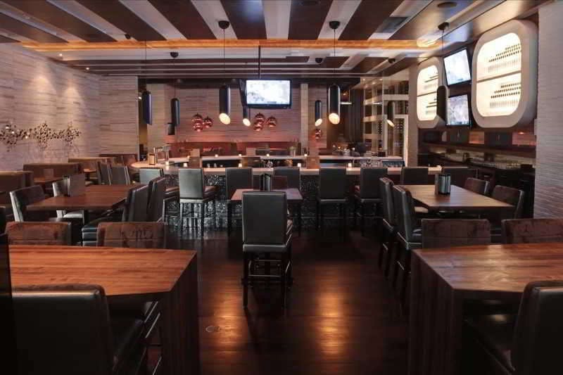 Hotel Sandman Hotel & Suites Kelowna photo 3