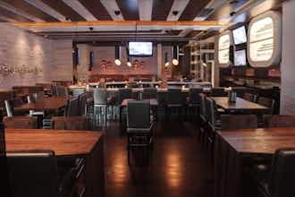Hotel Sandman Hotel & Suites Kelowna photo 4