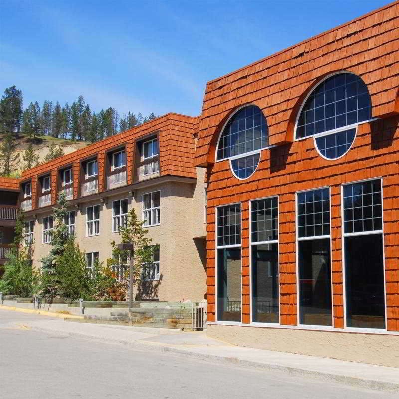 Tonquin Inn Jasper Hotel