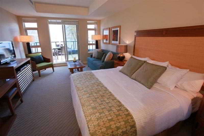 Hotel Watermark Beach Resort photo 5