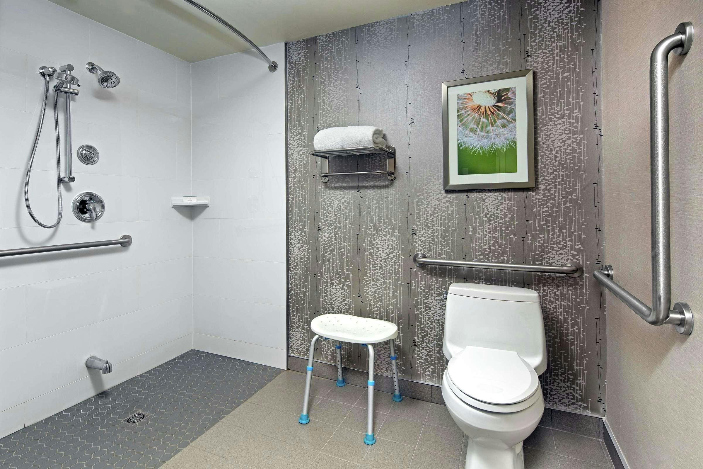 Hotel Hilton Garden Inn Toronto/Oakville photo 2