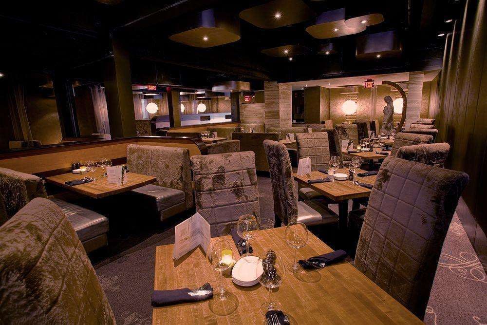 Hotel Sandman Signature Vancouver Airport Hotel photo 3