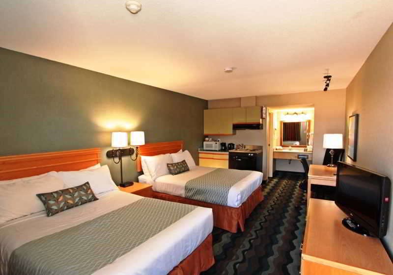 Hotel Accent Inns Kelowna photo 5