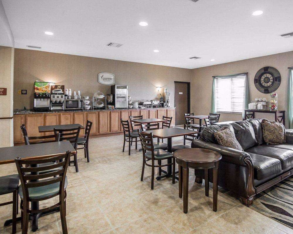 Rodeway Inn & Suites Salina South