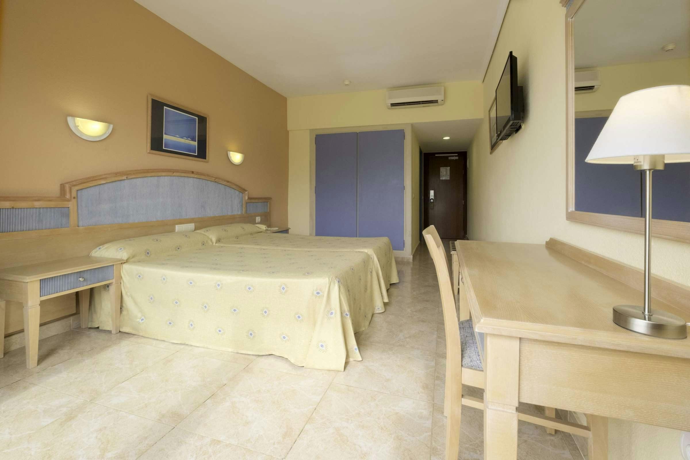 Hotel Azuline Hotel Bergantin photo 1