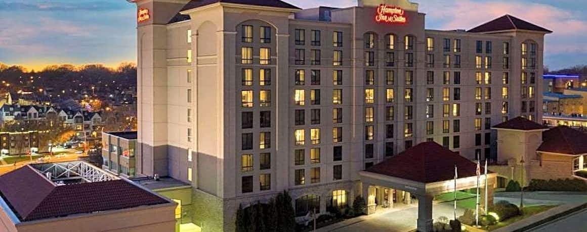 Hampton Inn & Suites Kansas City-Country Club Plaza