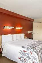 Hotel Red Roof Inn Fairmont photo 4